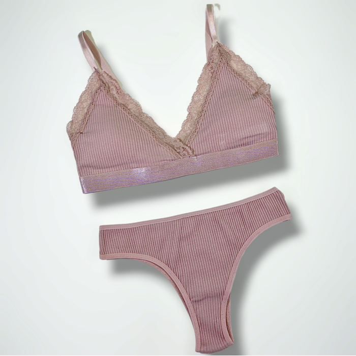 Комплект жіночий бюстгальтер чашка B.Push-up з трусиками "DOMINANT" розмір 70 (XS/S)